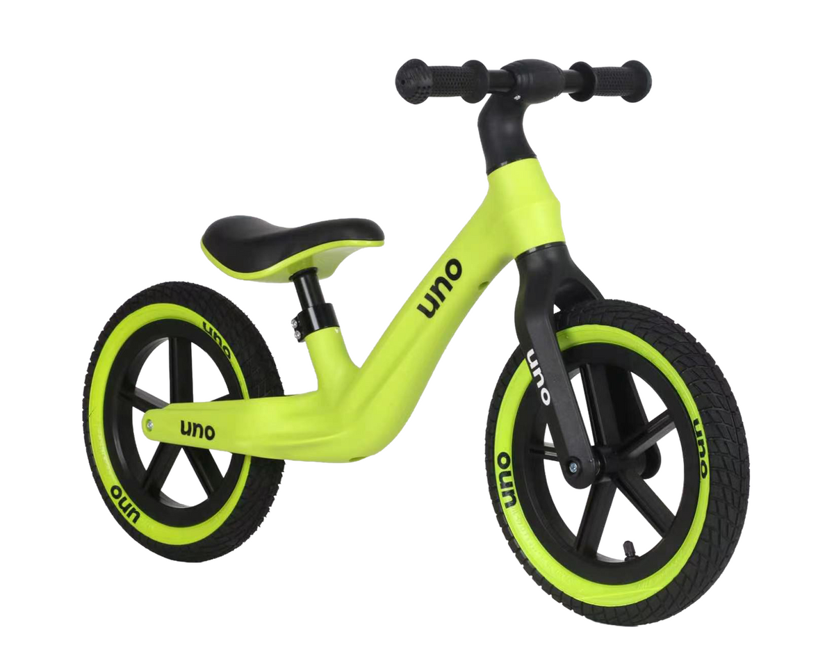 UNO Balance BikeYellow 3_4 view right