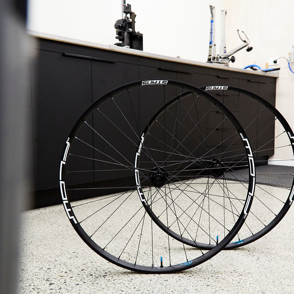 Flow Ex3 On Dt350 Dh Wheelset