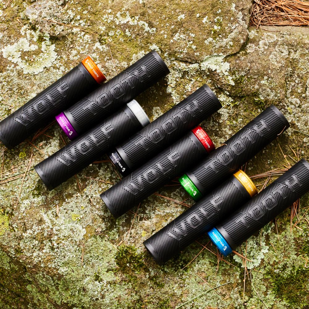 ECHO LOCK-ON GRIPS