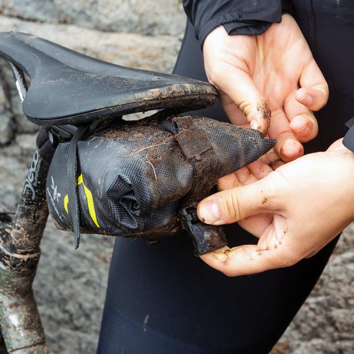 Apidura Expedition Tool Pack (1L)