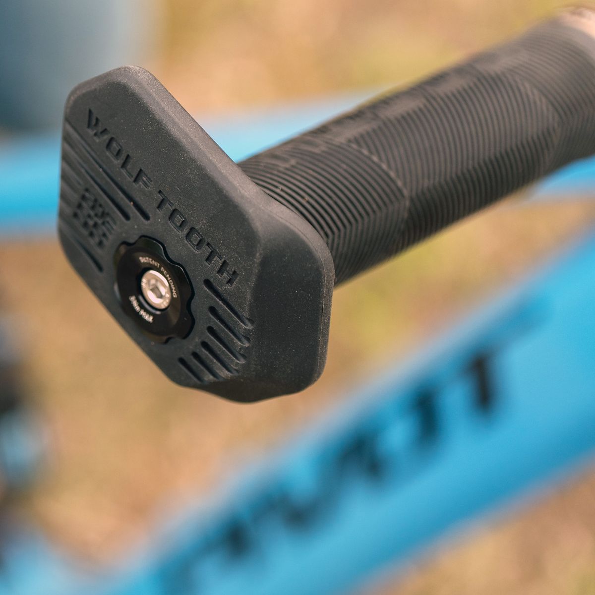Wolf Tooth Locked-In Bar Ends