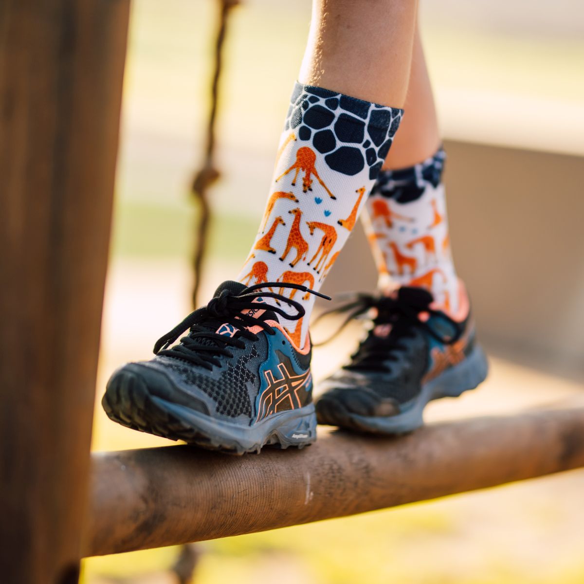 SOX FOOTWEAR - GIRAFFE CREW SOCKS
