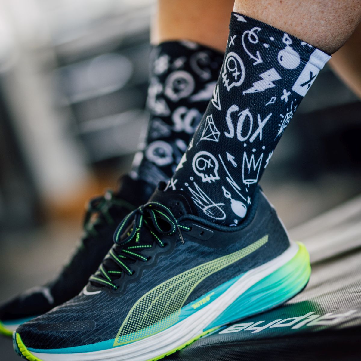SOX FOOTWEAR - DOODLE BLACK CREW SOCKS