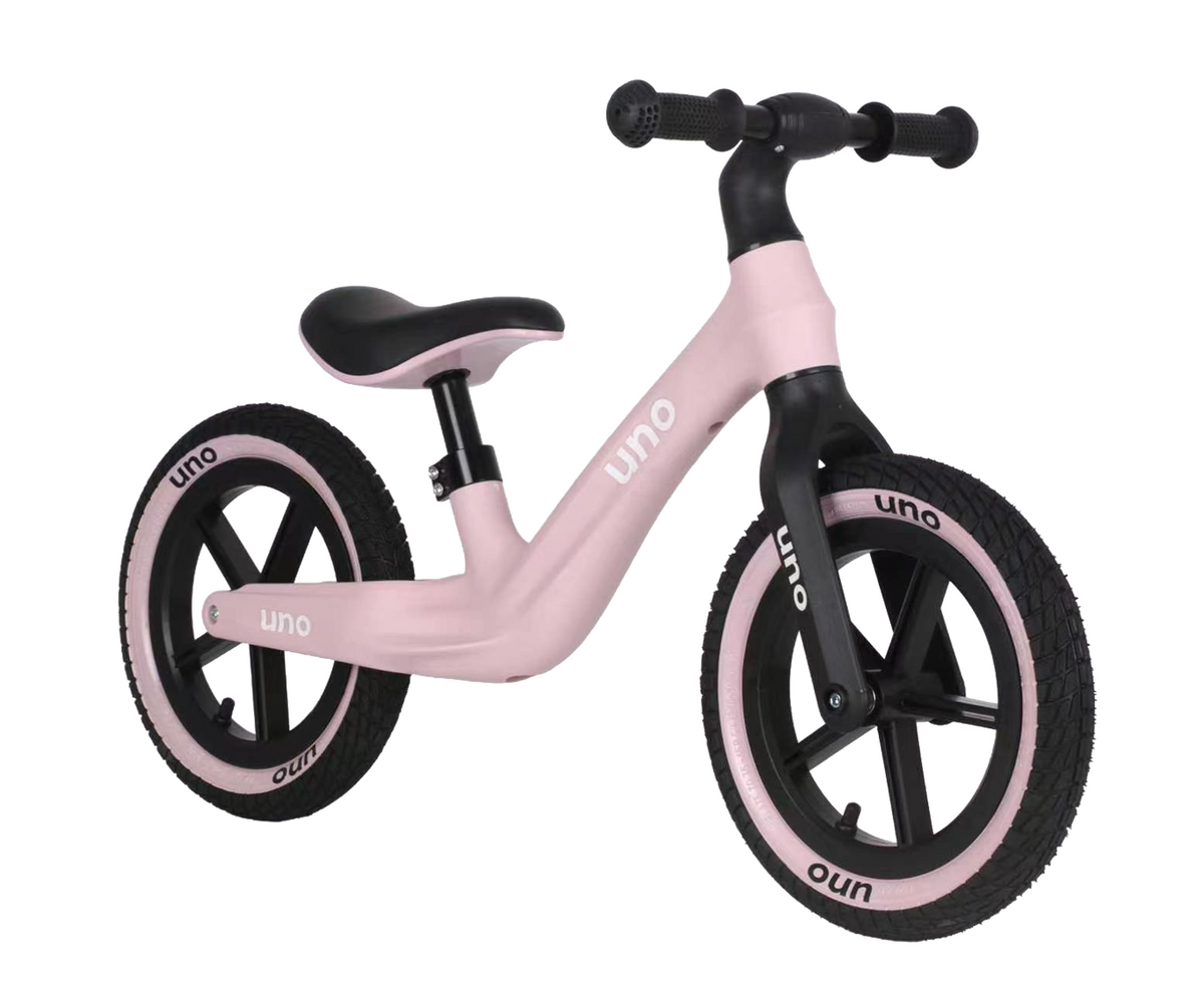 UNO Balance BikePink 3_4 View Right