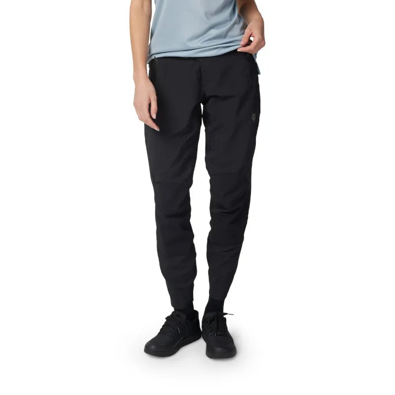 W Defend Pants