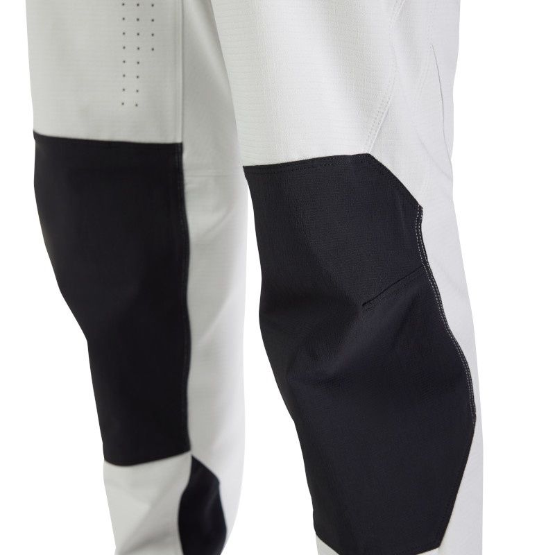 Defend Pants Park