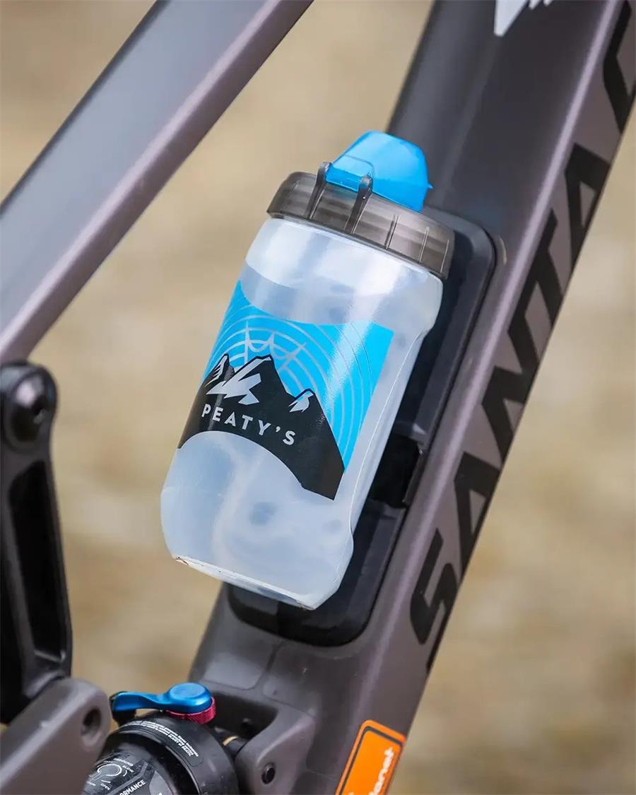 Peaty_s_x_Fidlock_Lockin_Bottle___Mount_7