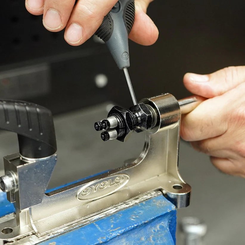 Spoke_Thread_Rolling_Machine_Head_5
