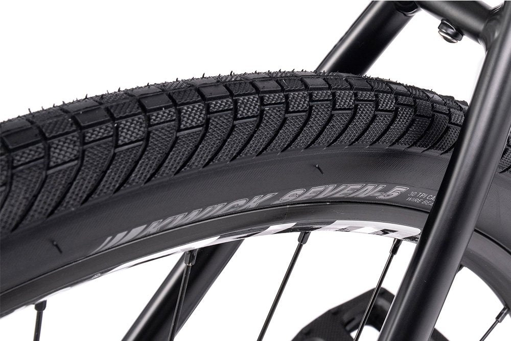14_BT_MY24_Munroe_SG_matt_black_tires