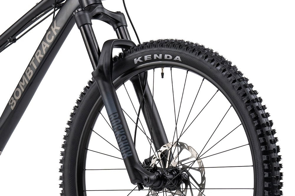 12_BT_MY24_Cale_AL_SX_Eagle_matt_black_fork