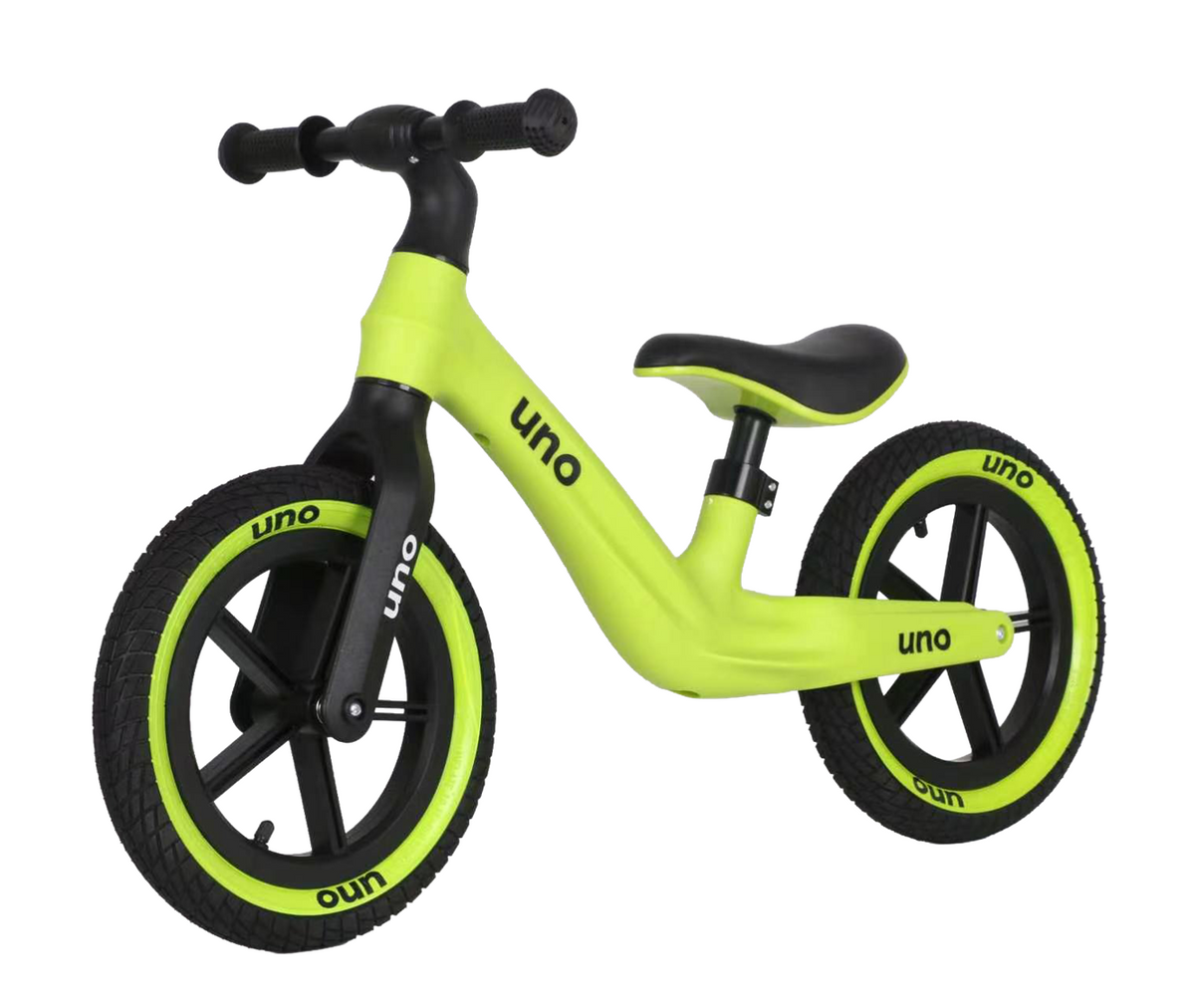 UNO Balance BikeYellow 3_4 view Left