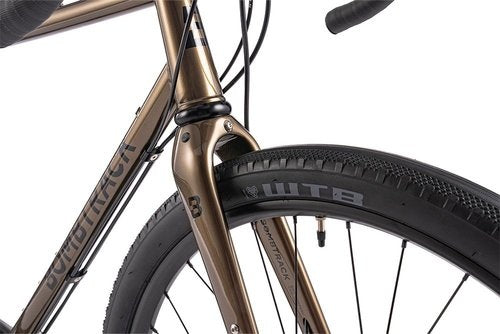 04_BT_MY24_Audax_metallic_dark_brown_fork