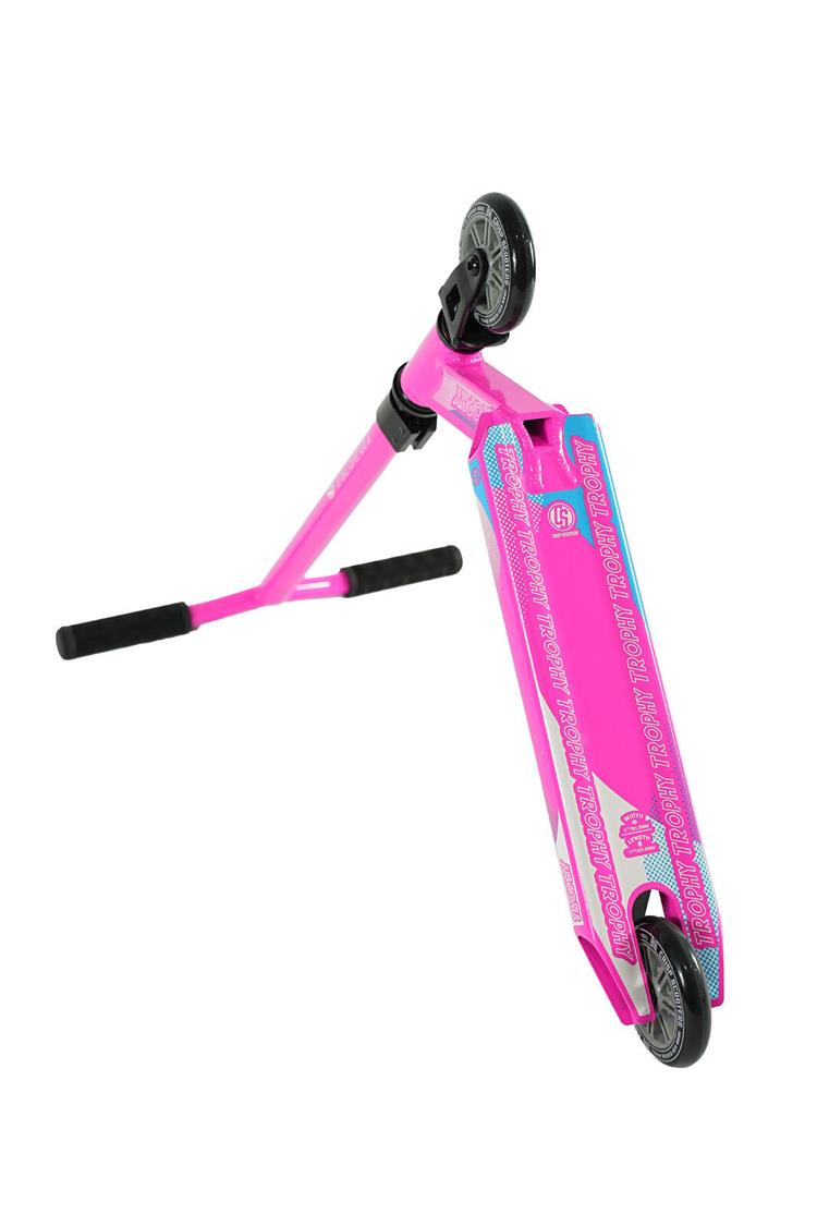 Crisp Trophy Pink-Black 3