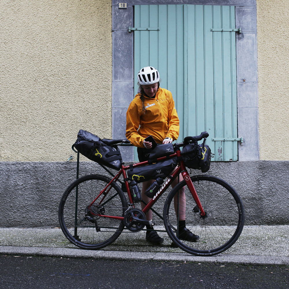 Apidura Expedition Handlebar Pack