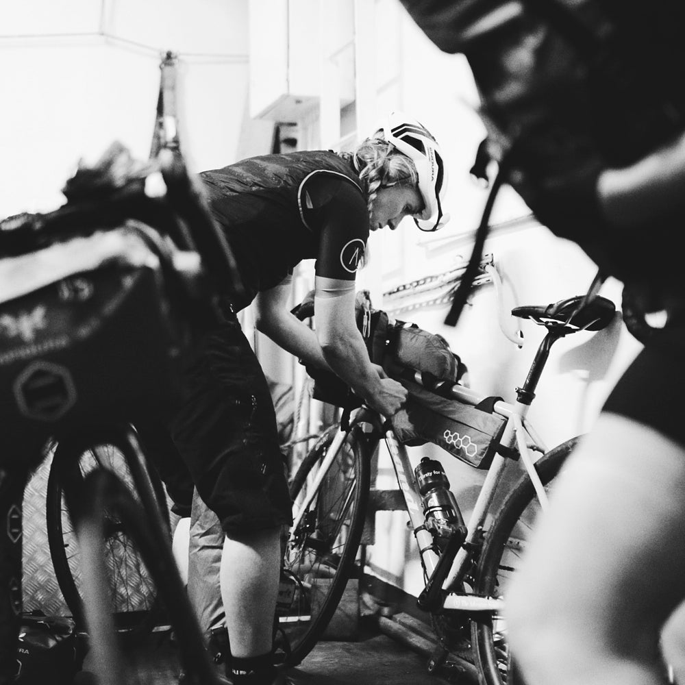Apidura Expedition Handlebar Pack