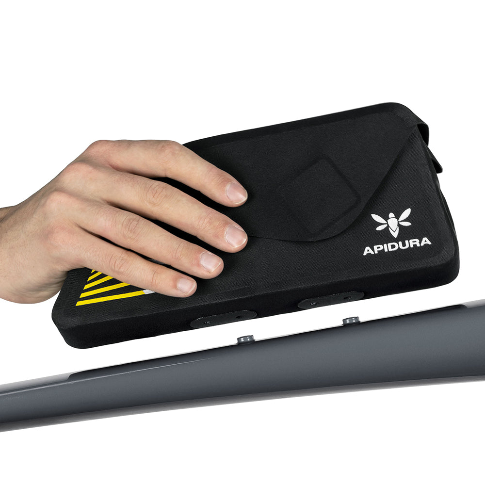 Apidura Racing Bolt On Top Tube Pack 1 L
