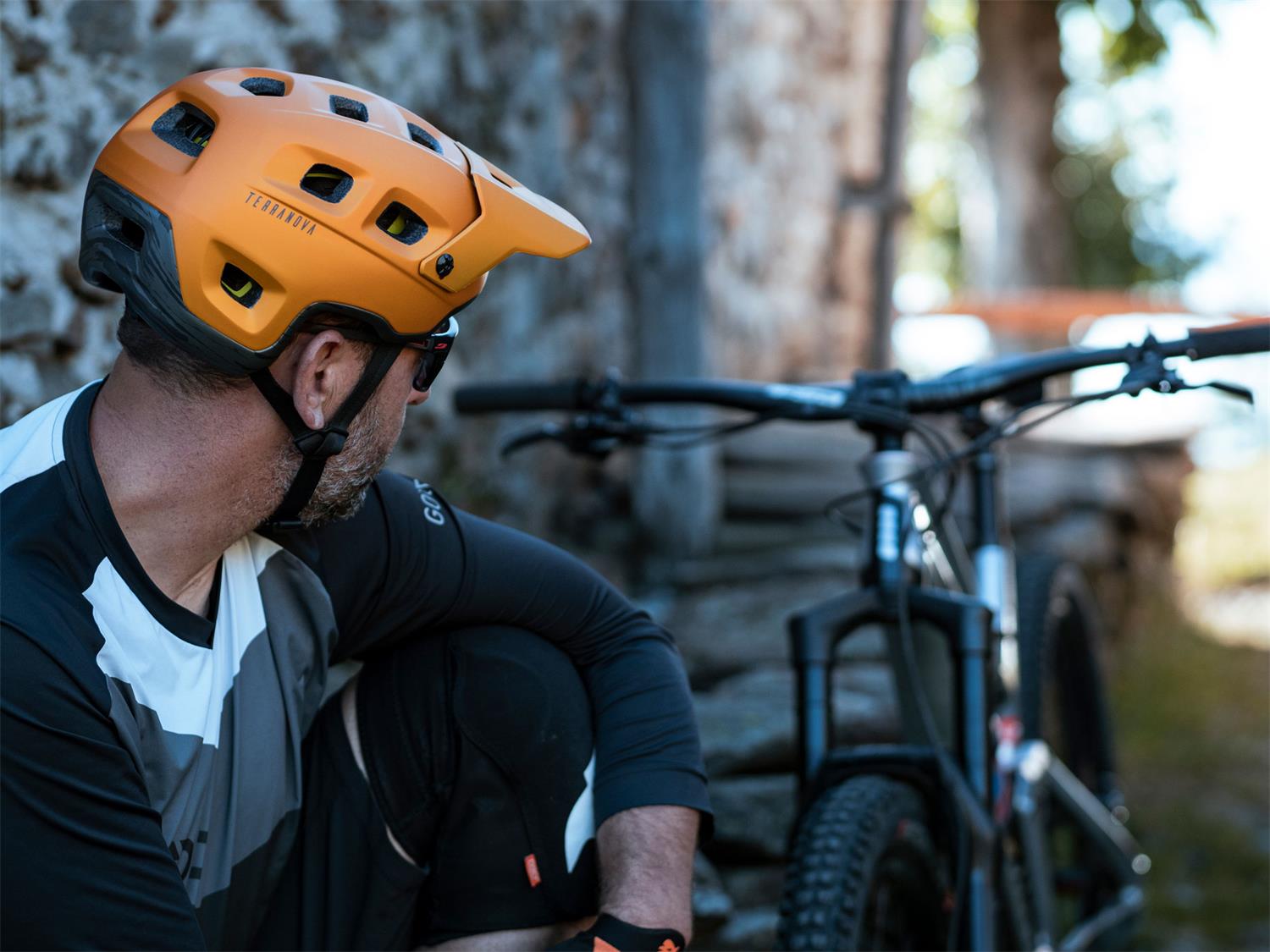 MET Terranova MIPS Helmet 3
