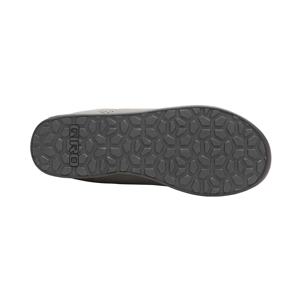 Giro Womans Latch Shoe Dark Shadow - Profile