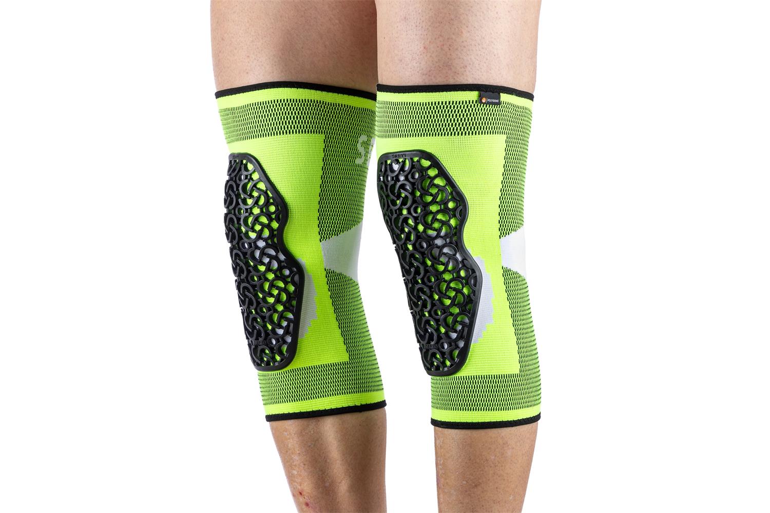 Flow_Knee_Neon_White_8