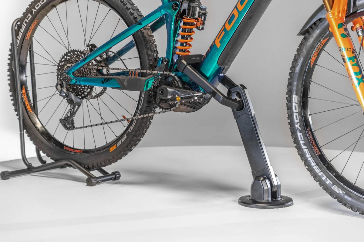 HIP-AXM1AB Floor Mount
 
