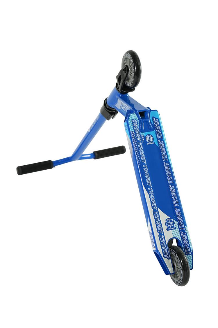 Crisp Trophy Blue-Black 3