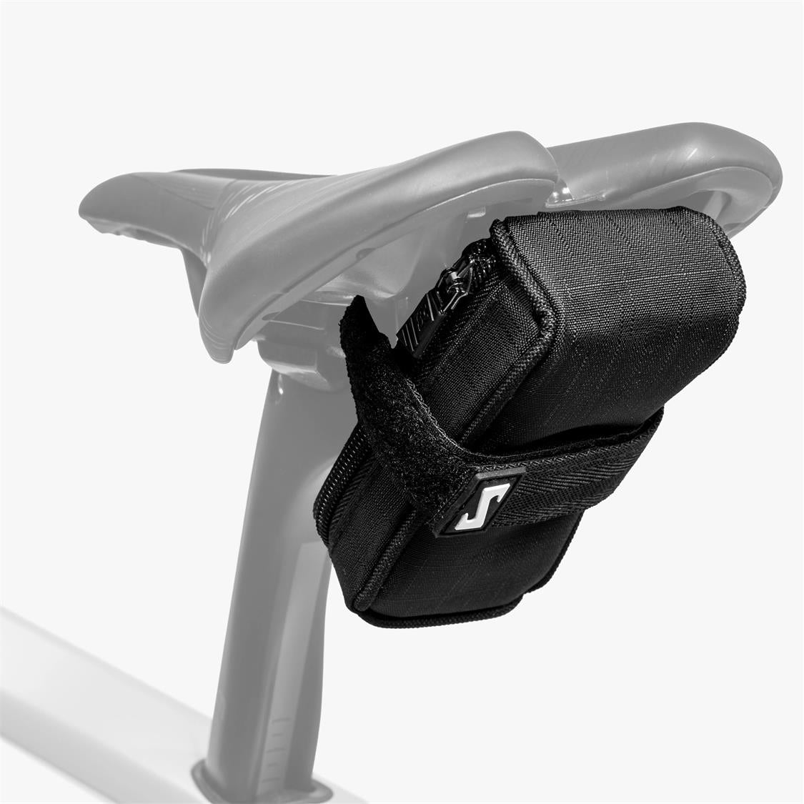 ELAN_210_SADDLEBAG_1