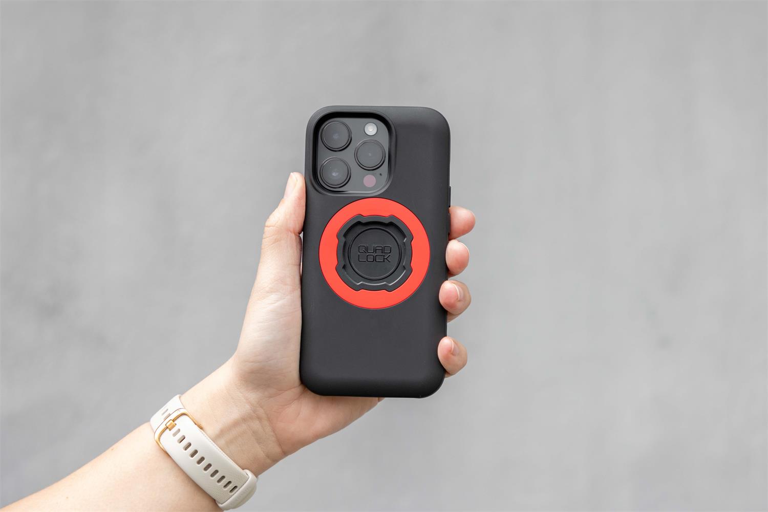 QUADLOCK_MAGCASE_BLUE-MAG-RING