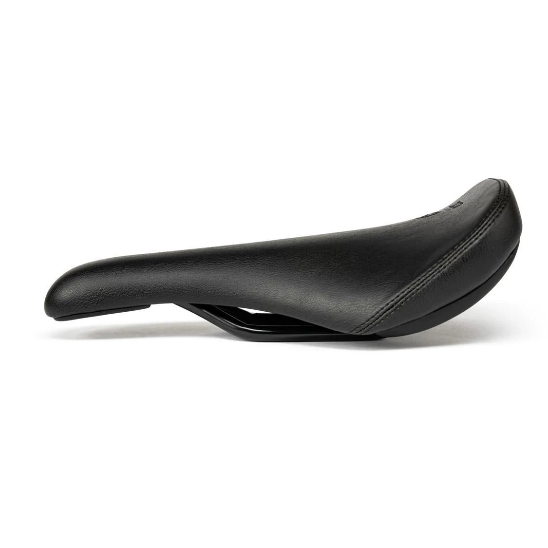 Exile_Railed_Seat_6