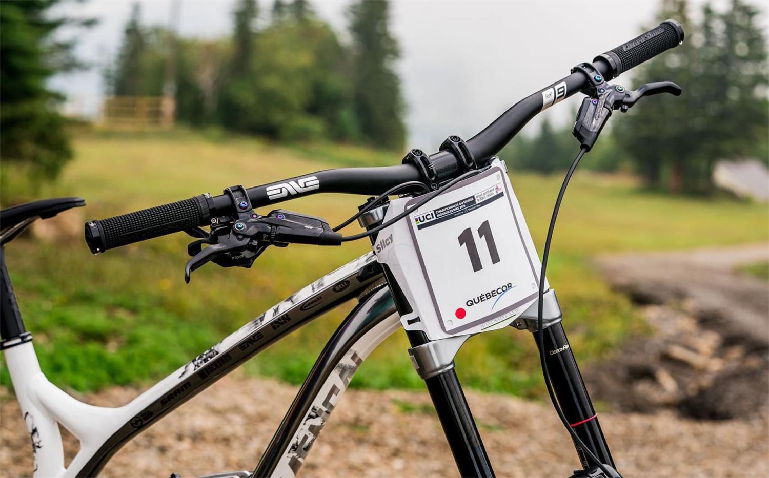 SLICY DH NUMBERBOARD LOGO 1