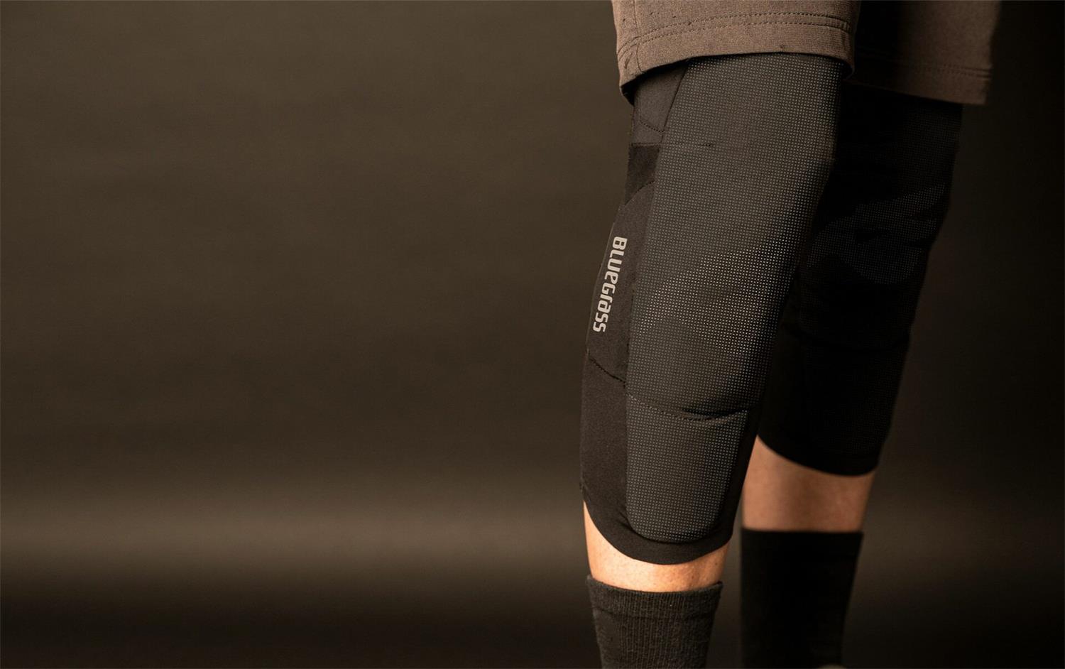 Bluegrass Aura Core Knee Guards 5