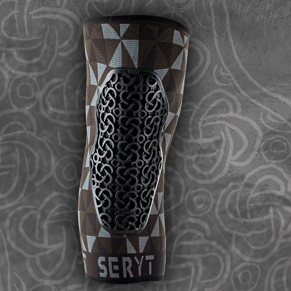 Flow_Knee_Arlecchino_Grey_Black_1