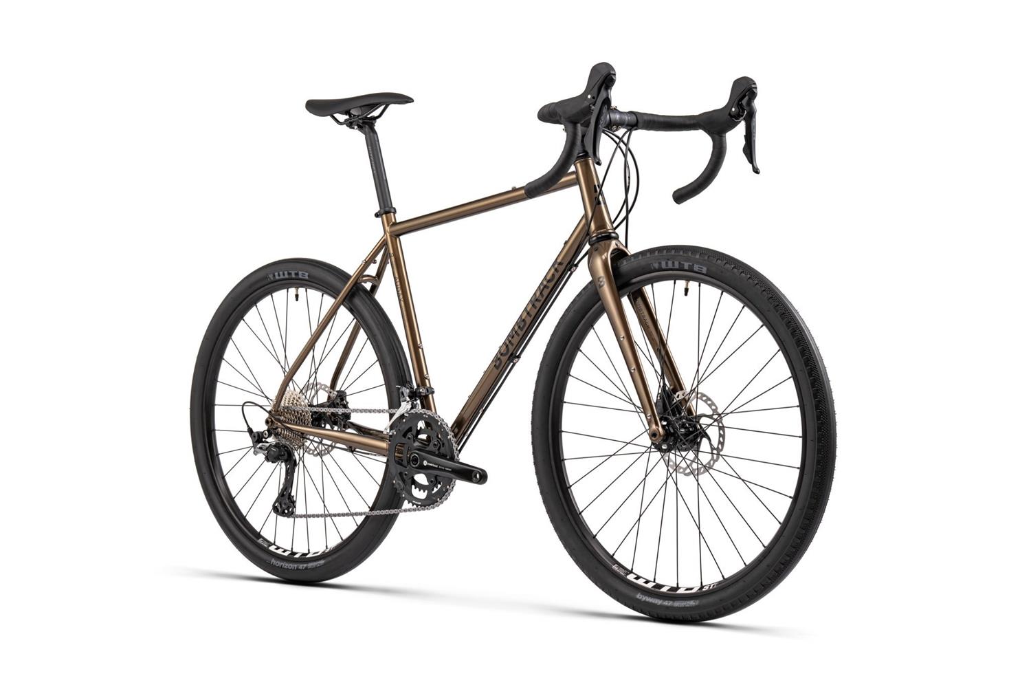 08_BT_MY24_Audax_metallic_dark_brown_web_02
