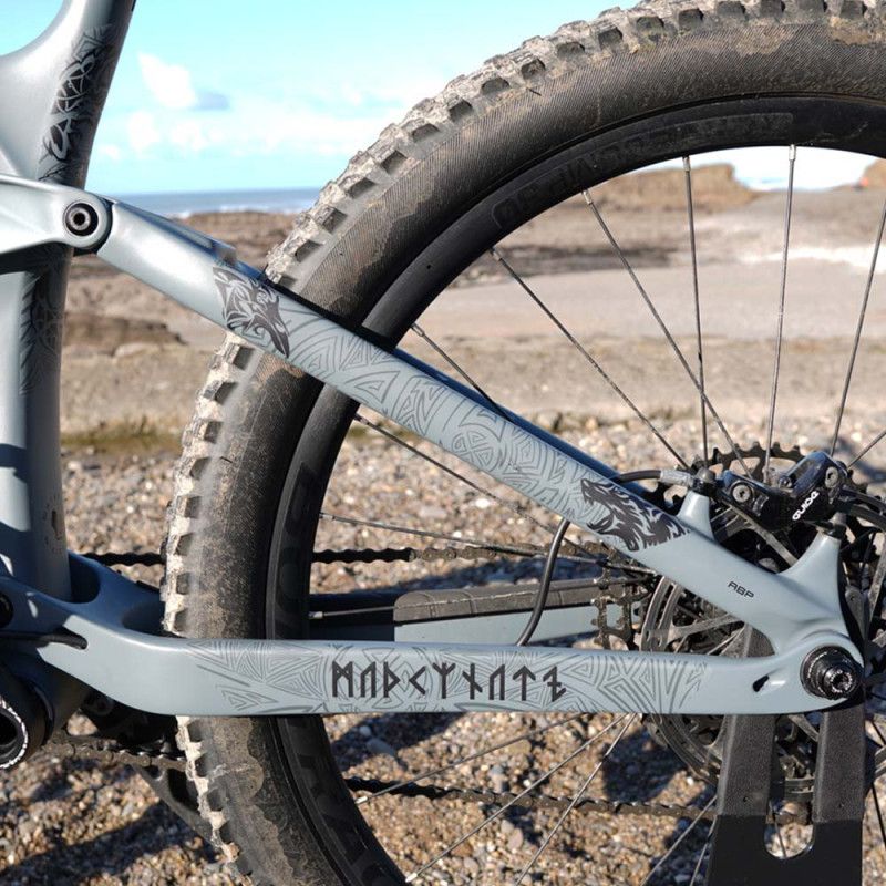 Mucky Nutz Stay Skinz Classic Viking
