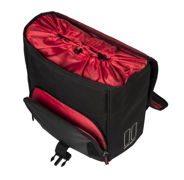 basil-sport-design-commuter-bag-18l-black open